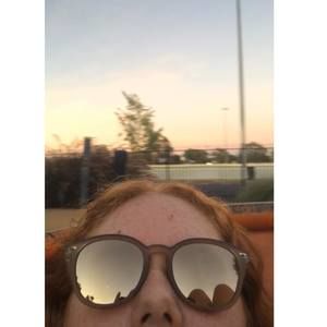 Meet your Posher, Chloe